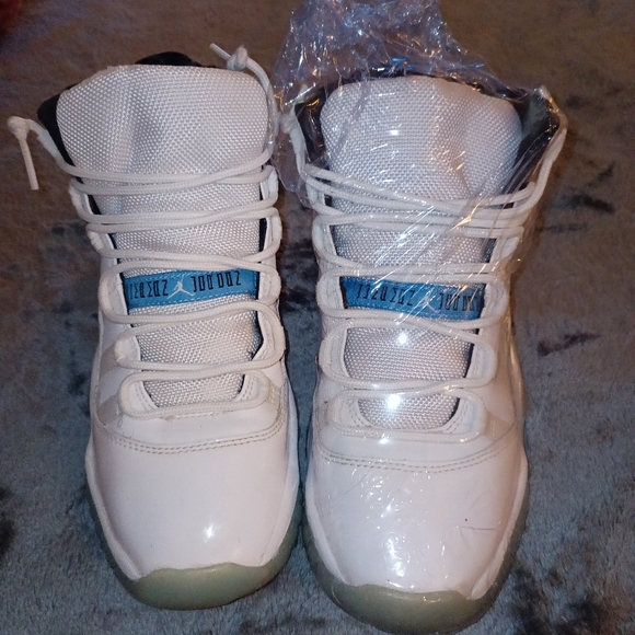 Jordan 11 - Picture 7 of 7